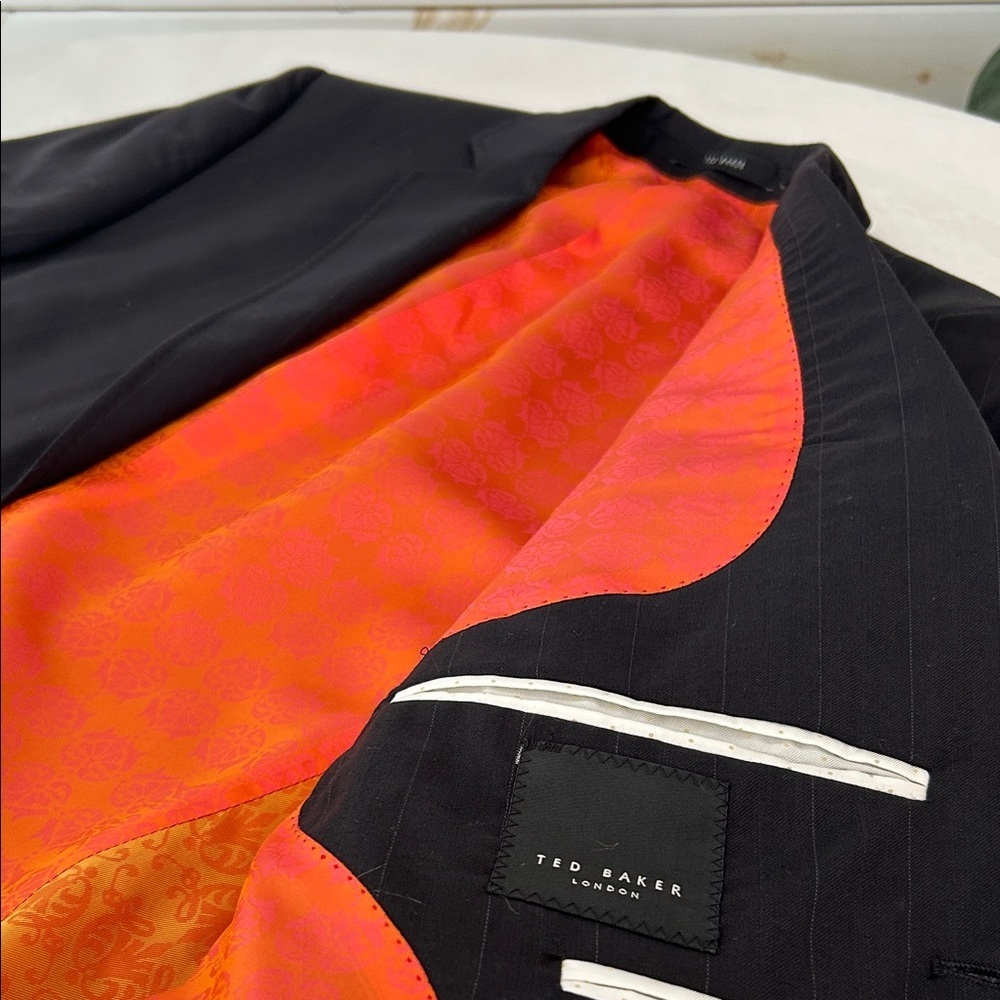 Ted Baker Black/Gray Pin Stripe Wool Blazer with Vibrant Orange Lining. Sz 38R